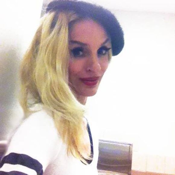 Meet your Posher, Alicia - Picture 1 of 1